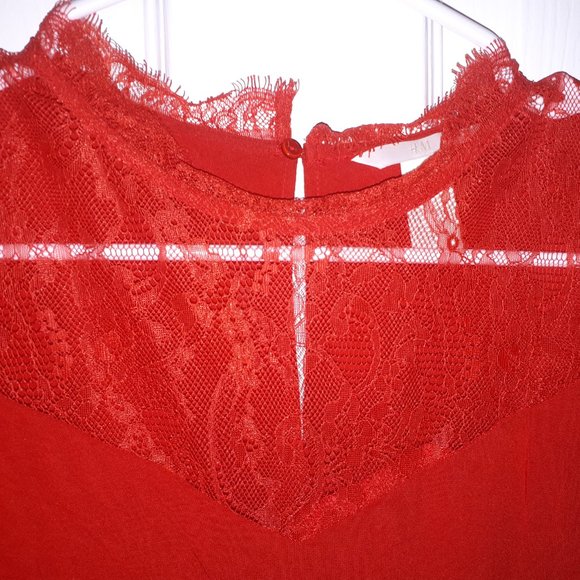 Size 6 H&M Red shirt with beautiful lace detail - Picture 2 of 5